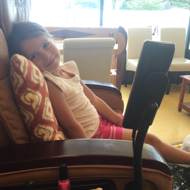 {august 10} manipedi